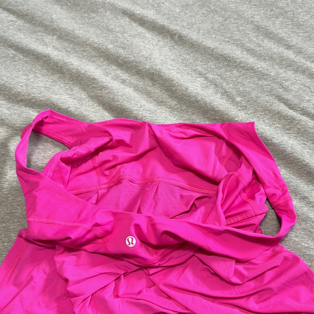 Lululemon Tank Top With Drawstring At Bottom - image 5